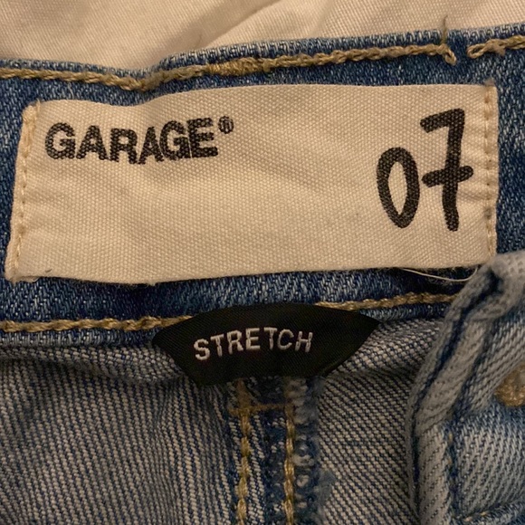 Garage shorts - Picture 2 of 3